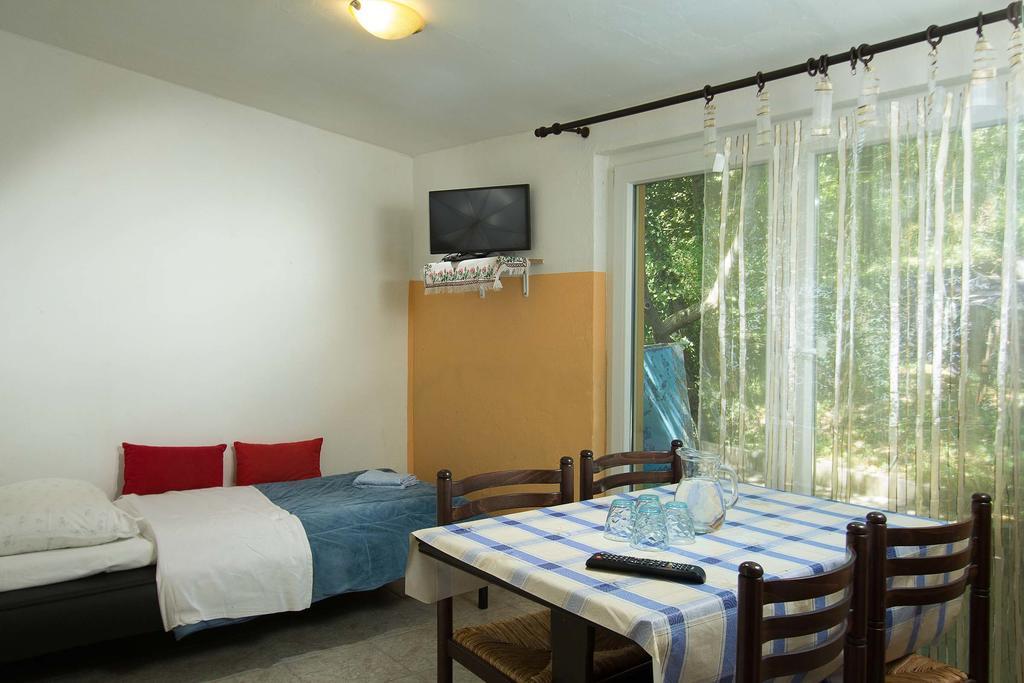 Farm Stay Ferjancic Vipava Esterno foto